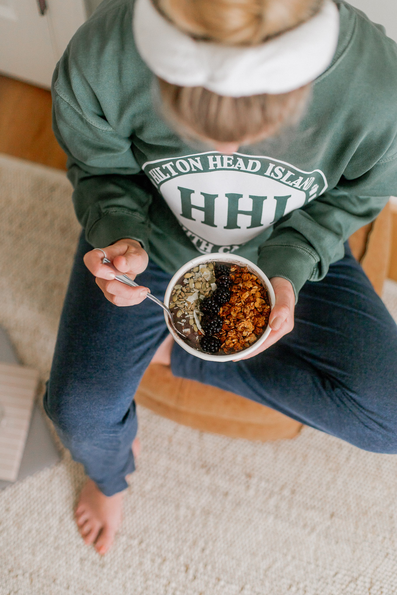 Simple Homemade Granola for Acai Bowls | Louella Reese