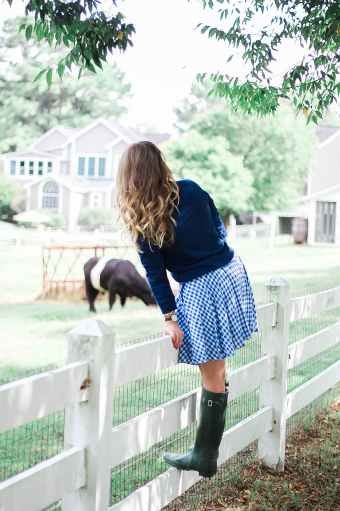 Draper James Be Kind Y'all Sweatshirt | How to Dress Up Hunter Boots | Louella Reese Life & Style Blog 