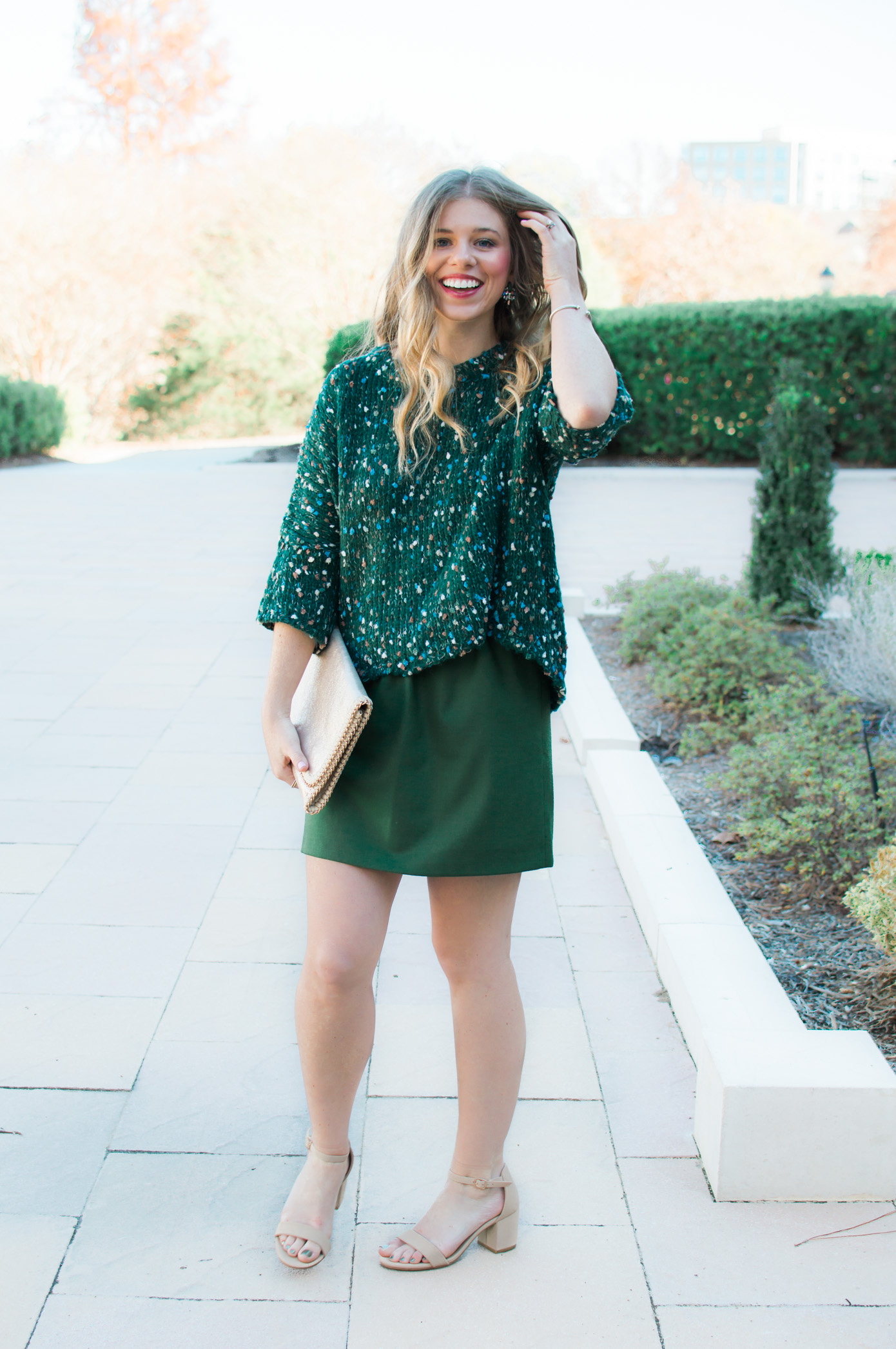 Versona Holiday | Green Monochromatic Holiday Look | Louella Reese Life & Style Blog