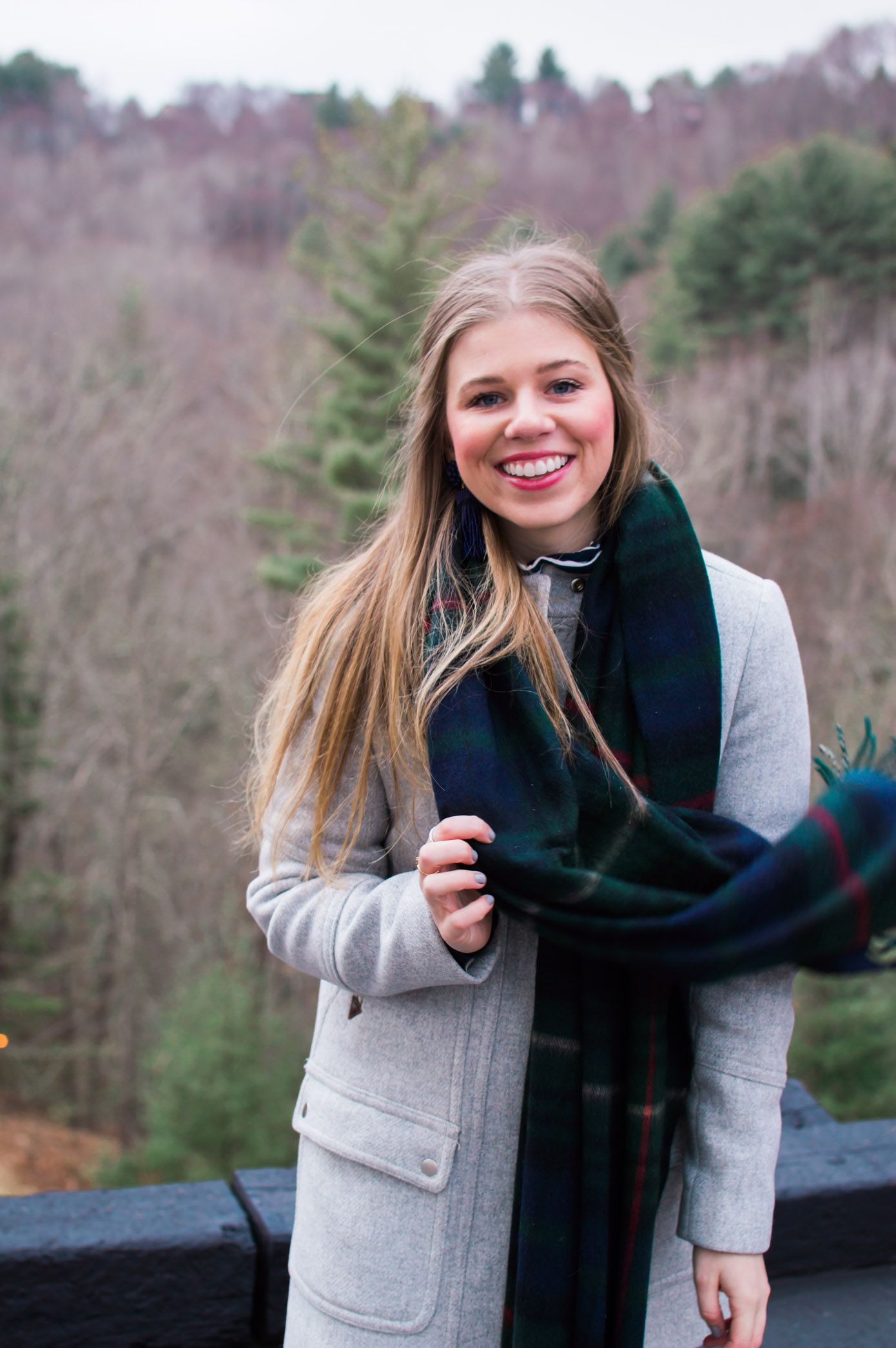 Mountain Weekend Essentials | Preppy Winter Style | Louella Reese Life & Style Blog