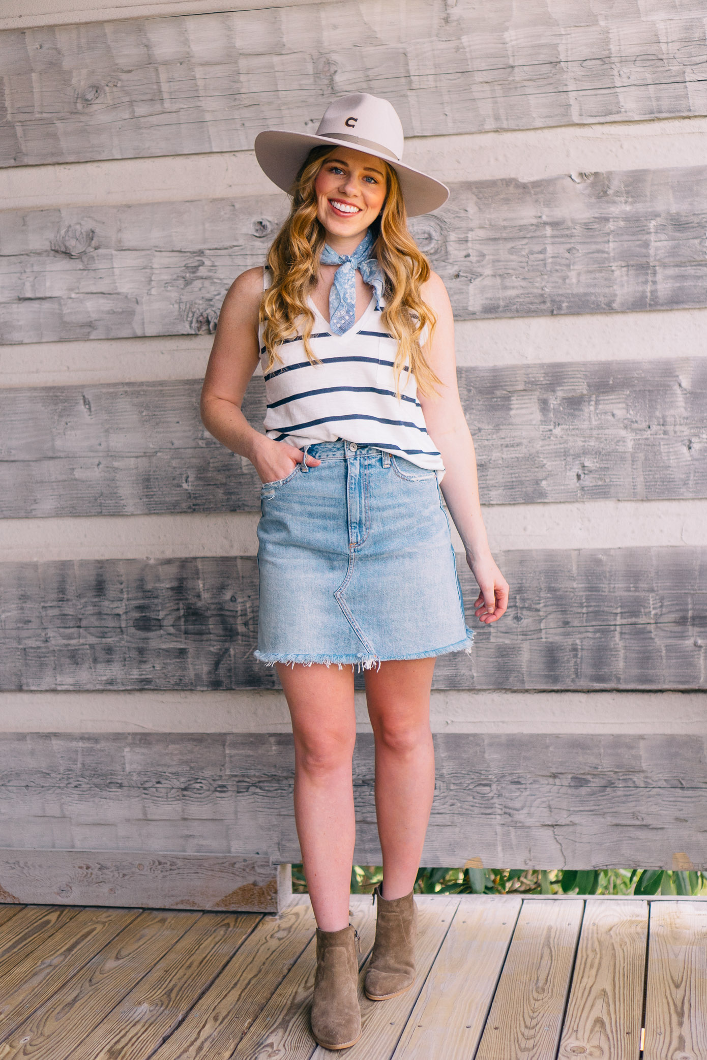 Six Ways to Style a Bandana this Summer | Louella Reese Life & Style Blog