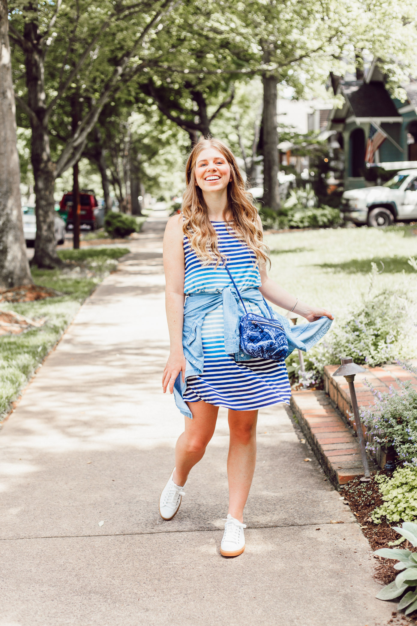 Summer Travel Packing Tips | Casual Summer Travel Outfit Idea | Louella Reese Life & Style Blog
