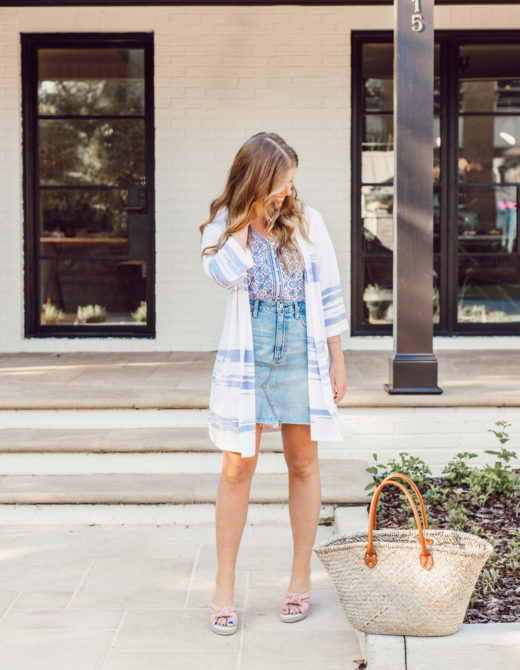 How to Style a Lightweight Sweater Kimono for Summer styled on Louella Reese | Casual Summer Style, Light Wash Denim Skirt
