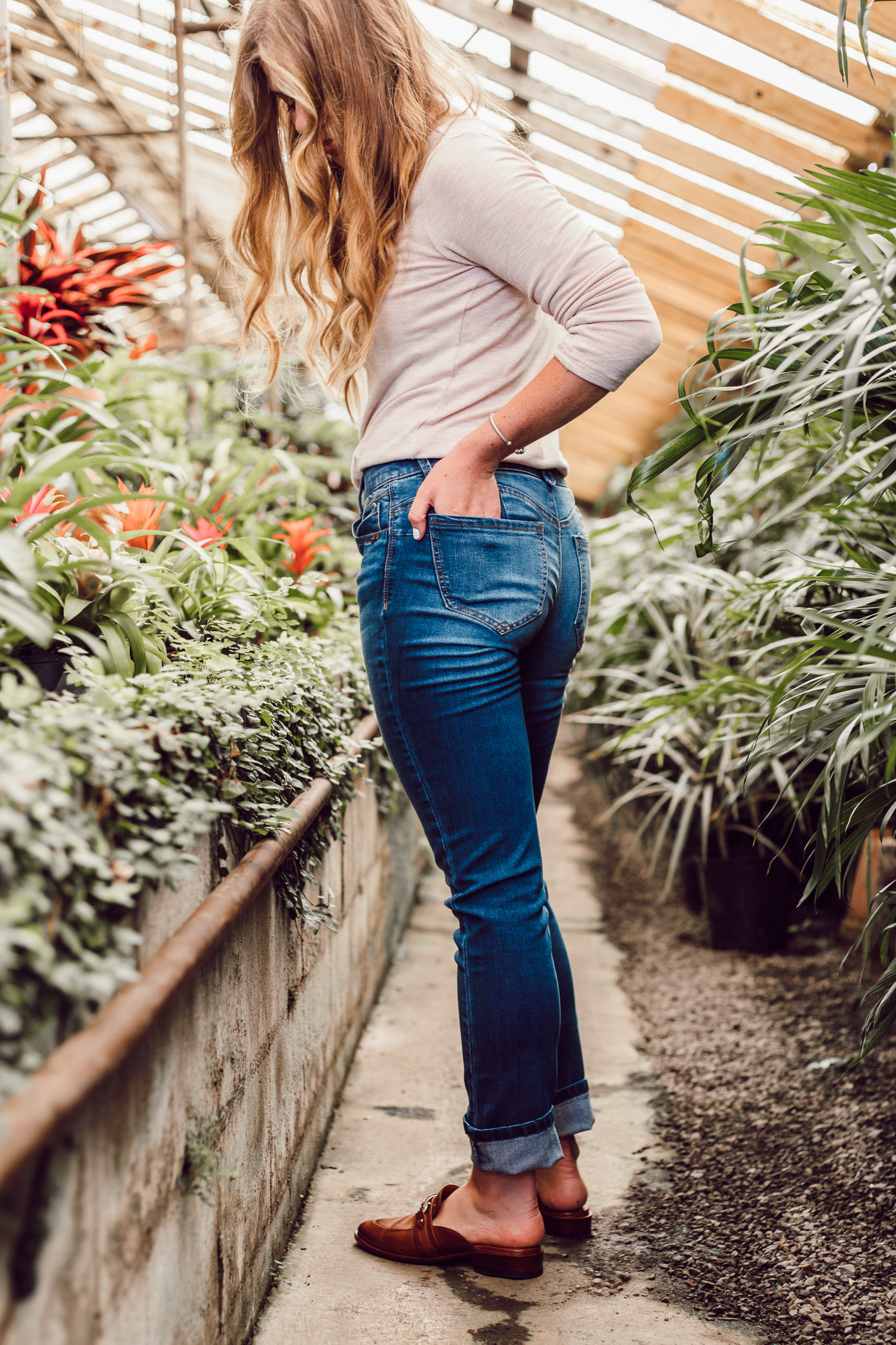 The Best Fitting Budget Friendly Jeans featured on Louella Reese | Booty Lifting Jeans
