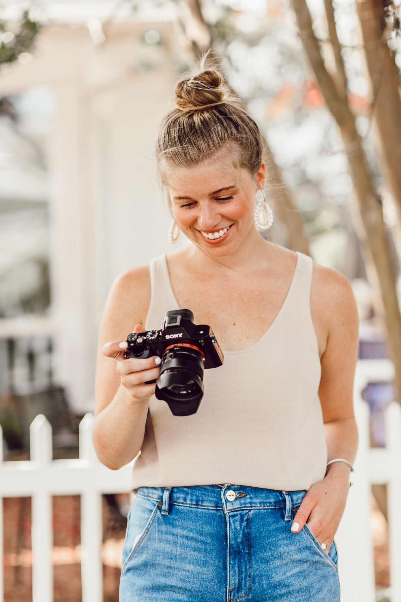 Blogger Photo Editing Tips | Photography Tips and Camera Recommendations for Bloggers featured on Louella Reese