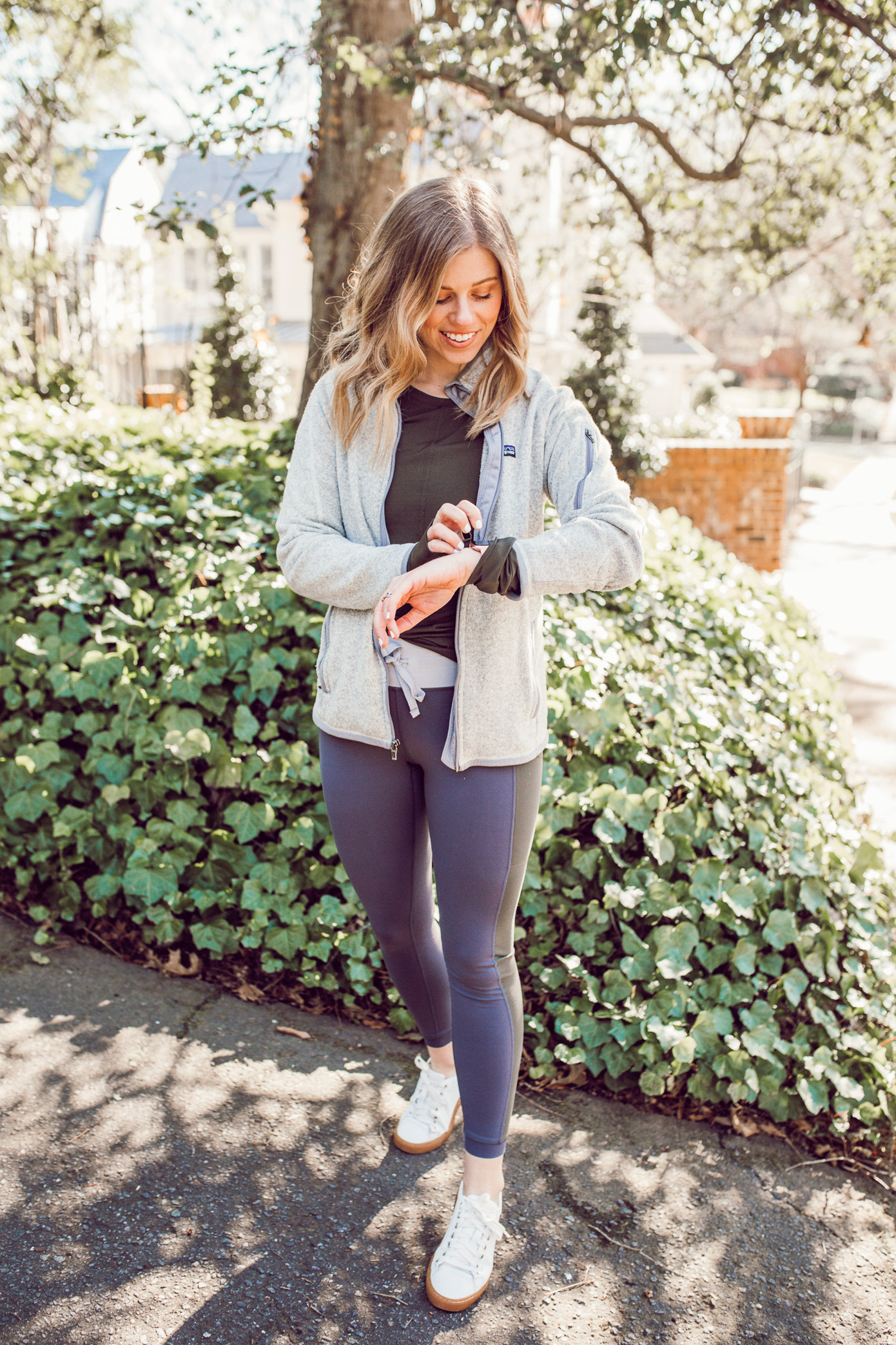 Cute Postpartum Workout Clothes - Walking in Memphis in High Heels