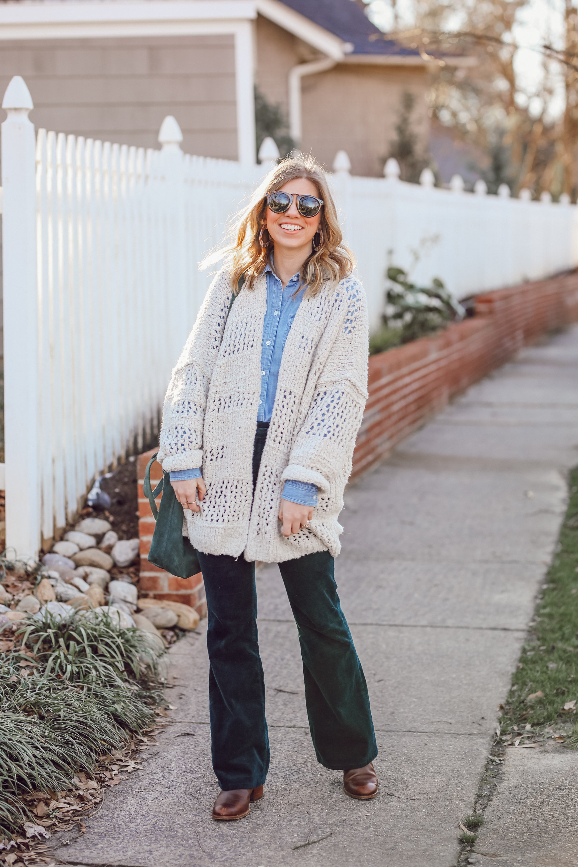 How to Pull off the 70s Trend in 2019 | Flared Corduroys | Louella Reese