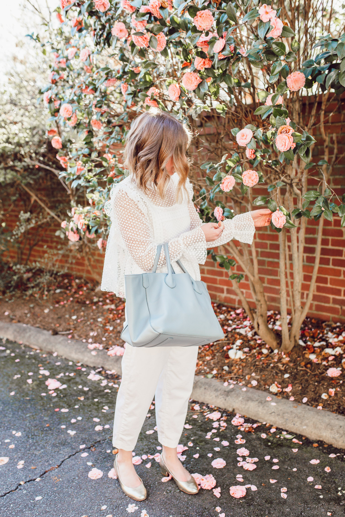 Easy white on white outfit ideas for spring | Louella Reese | Ft. Chicwish, Everlane, Beck Bags