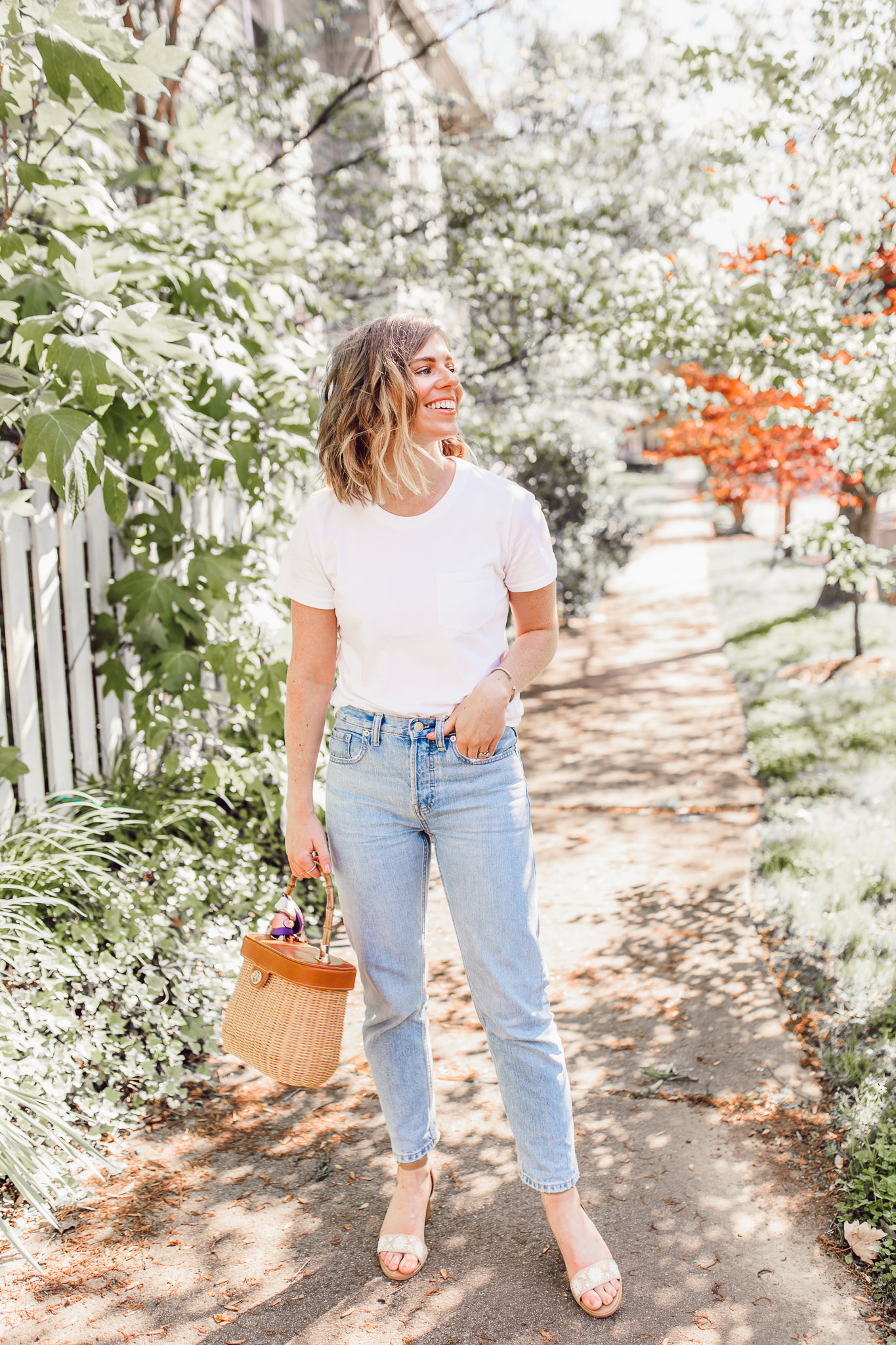 6 Ways to Wear a White Tee for Spring and Summer