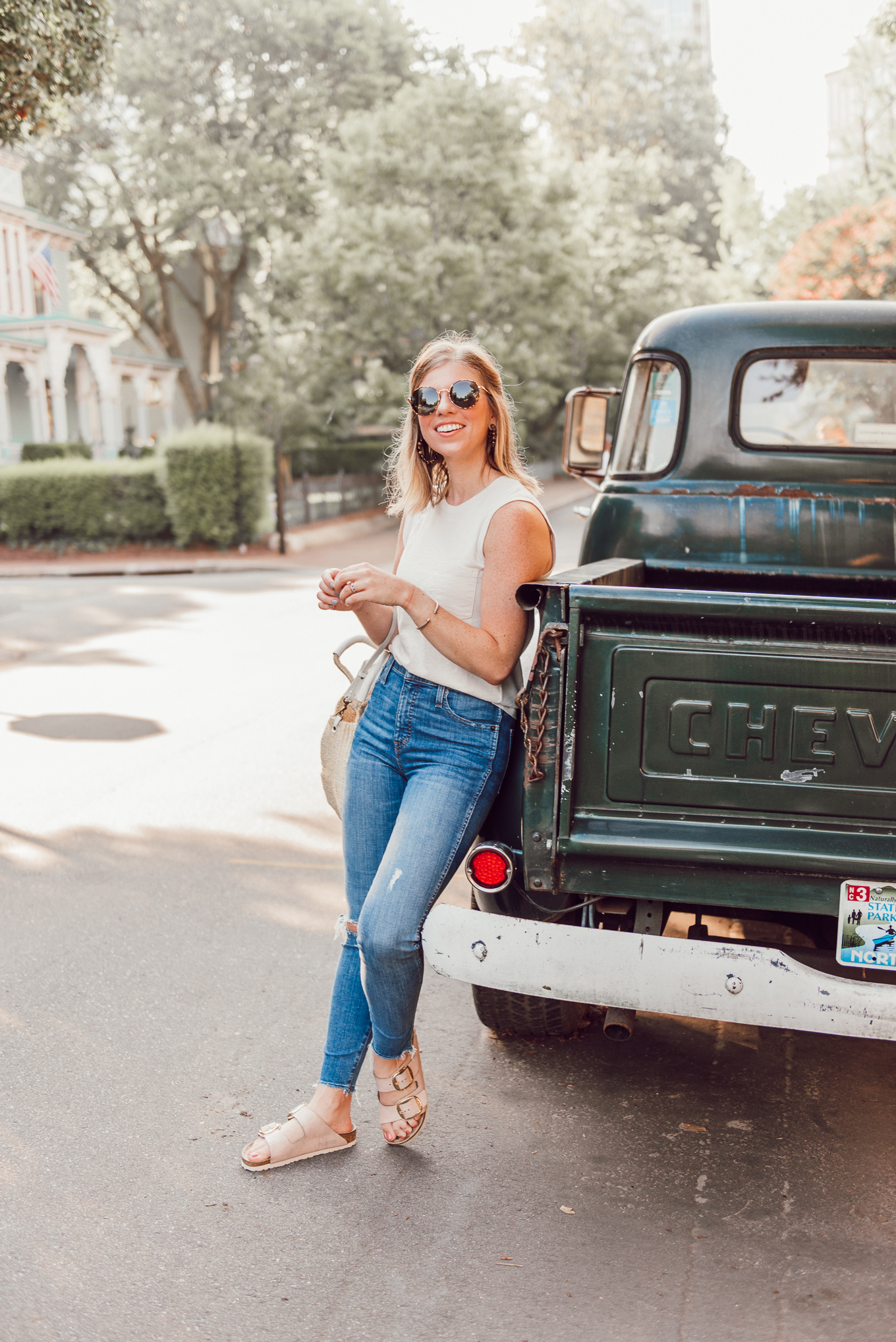 Affordable Summer to Fall Transition Essentials | Casual Outfit Idea | Neutral Tank, High-Rise Skinny Jeans, Rose Gold Birkenstocks | Louella Reese