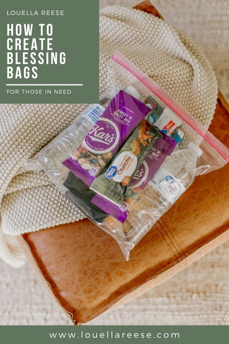 How to Create Blessing Bags for those in need | Louella Reese #blessingbags #givingback #community