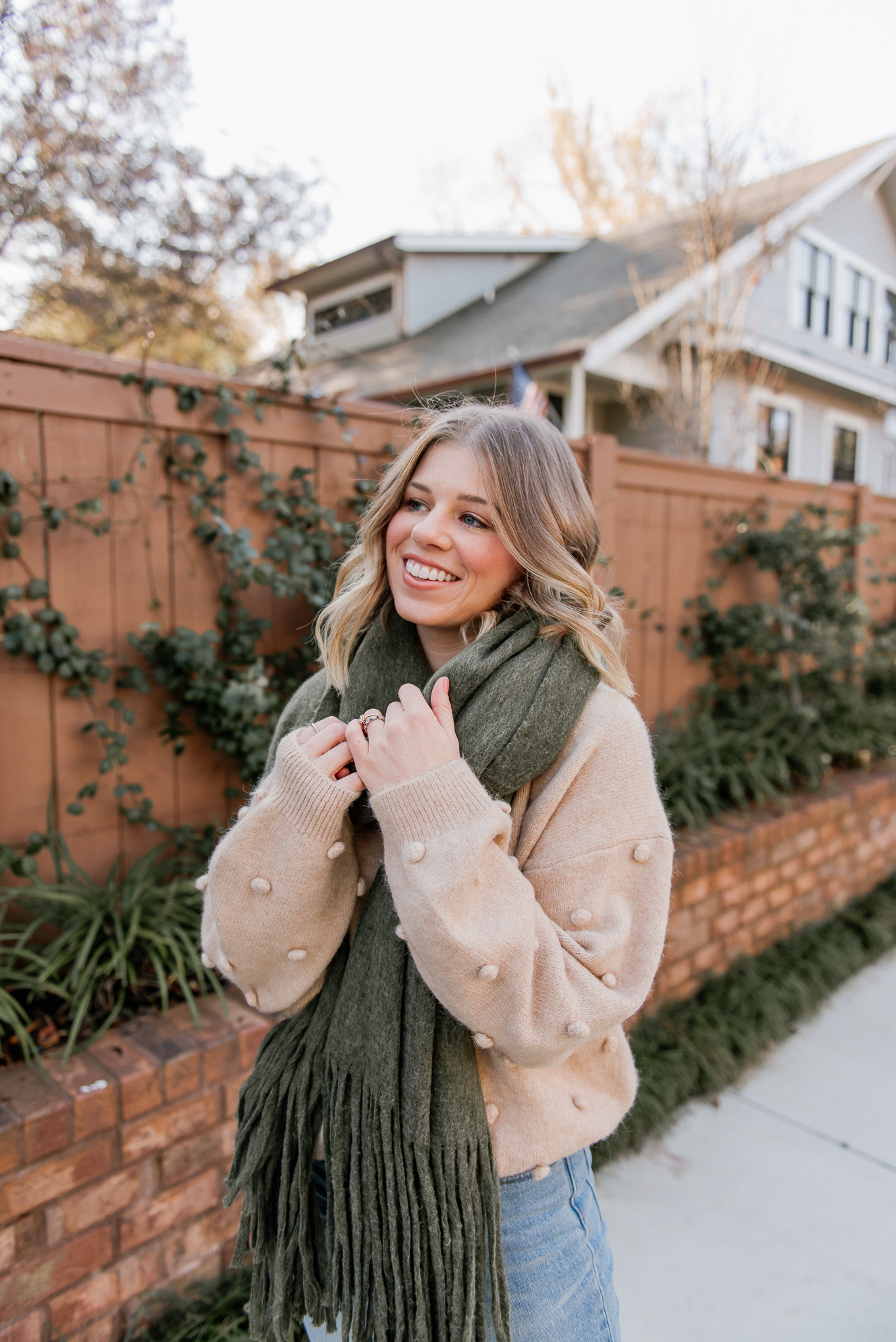 20 Things I want to Make Happen in 2020 | 2020 Goals | Olive Scarf, Pom-Pom Sweater | Louella Reese