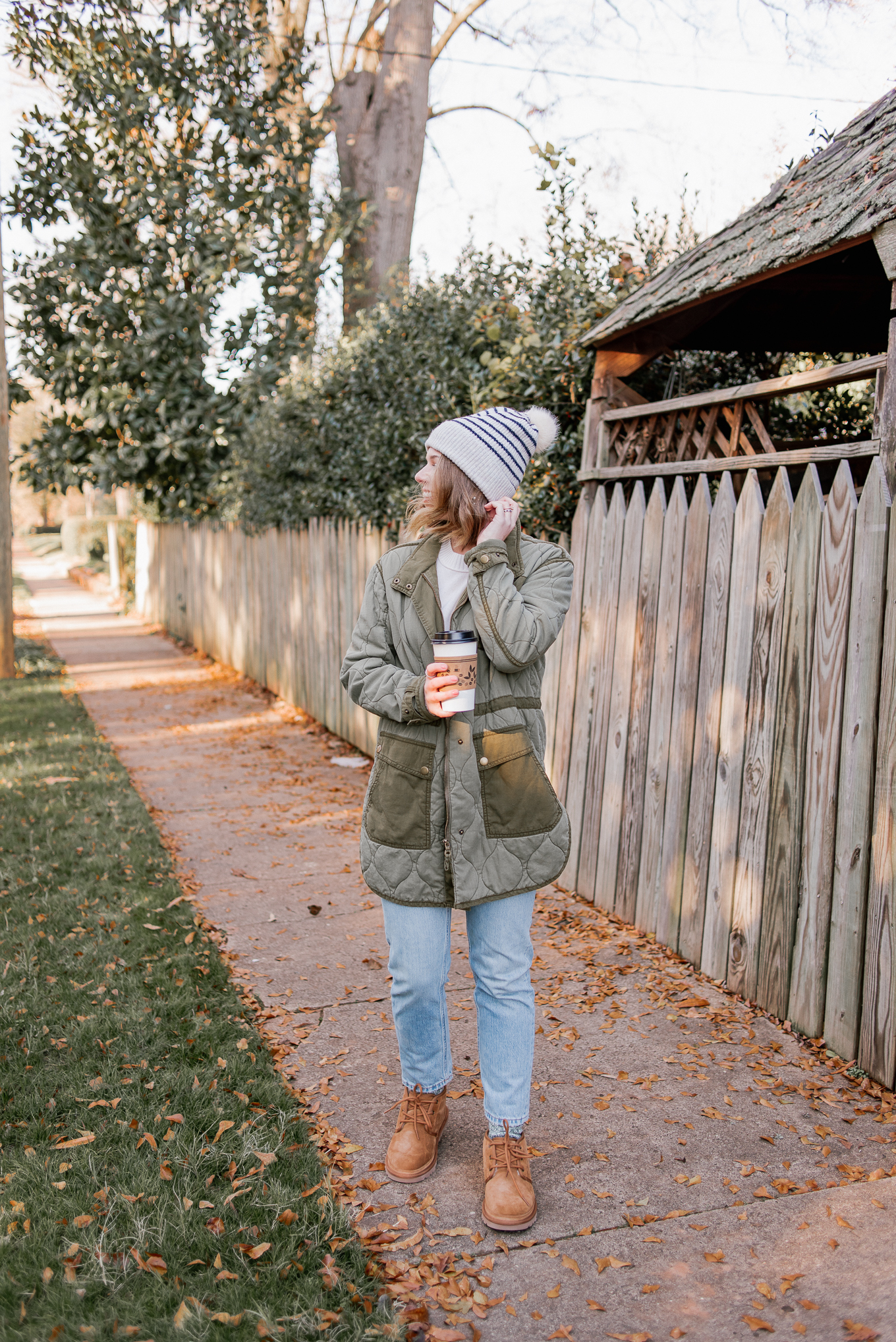 Laura Leigh Elliott of Louella Reese styles Ugg Neumel boots with a quilted field jacket | Warm, casual winter outfit