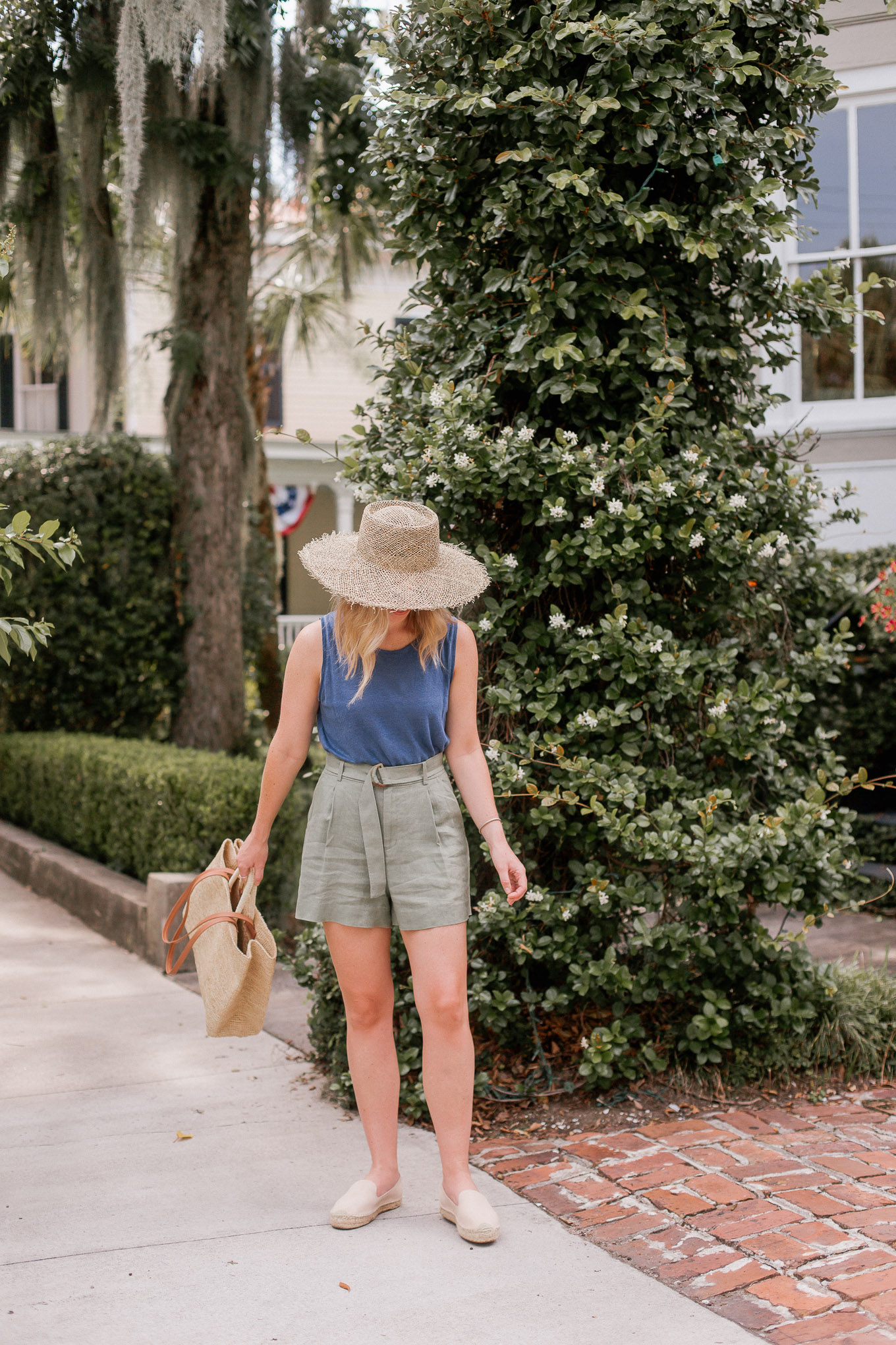 Recent Looks JuNE 2020: Linen Tank, Linen Shorts, Wide Brim Woven Hat | Louella Reese