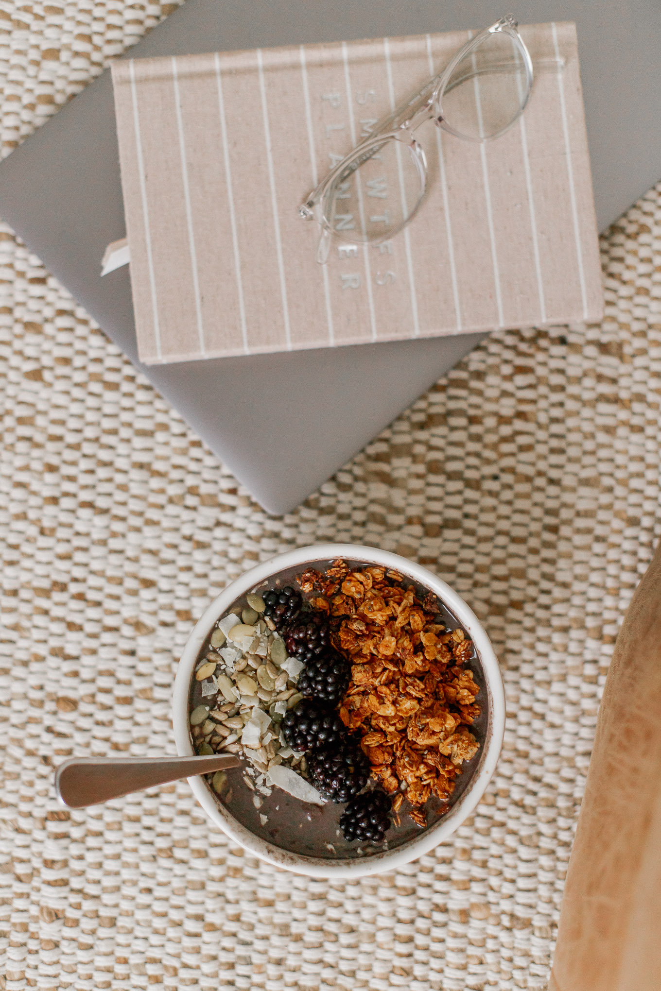 Easy Acai Bowl Recipe to Make at Home | Louella Reese