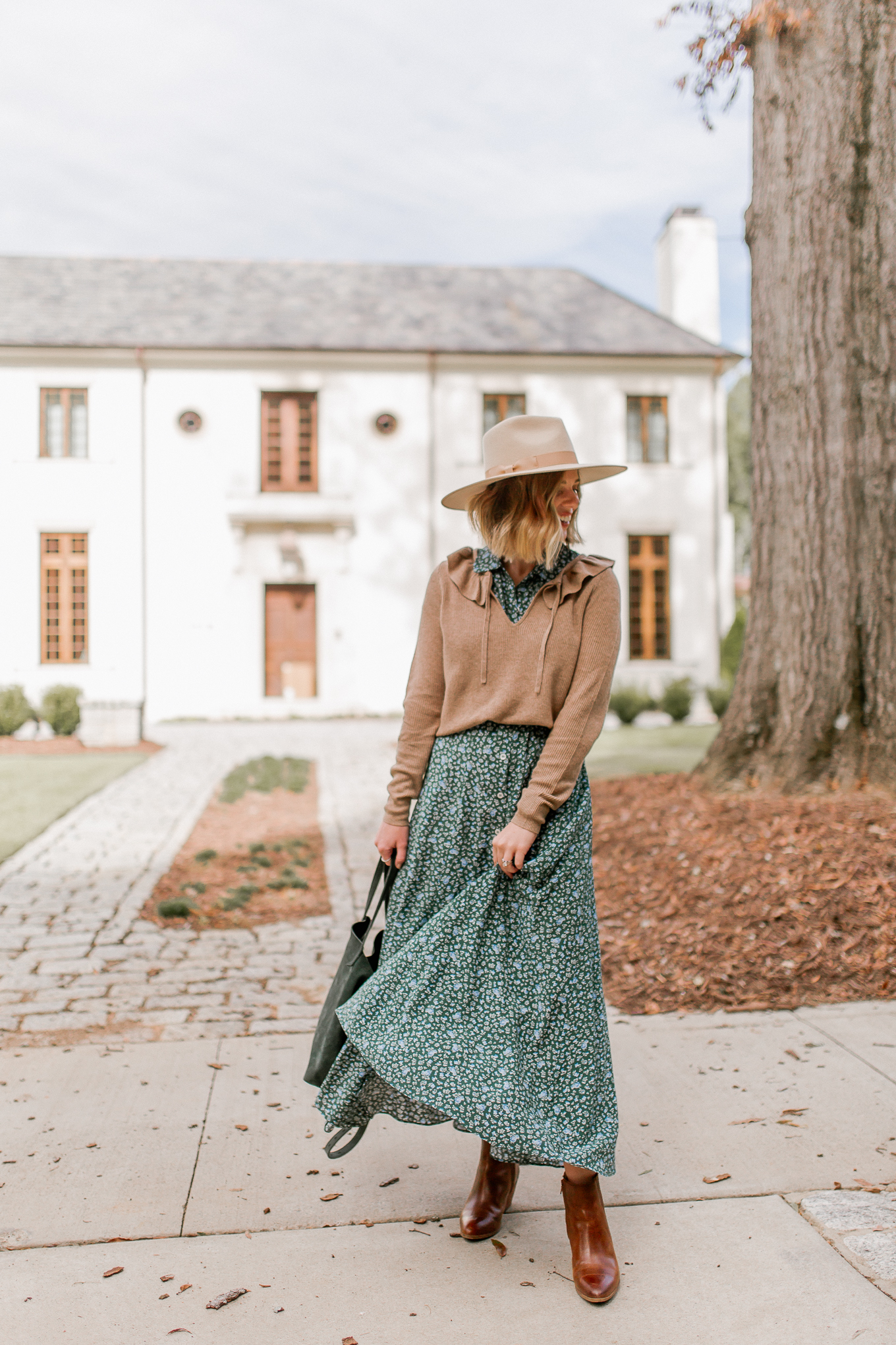 How to Style Maxi Dresses for Fall | Louella Reese