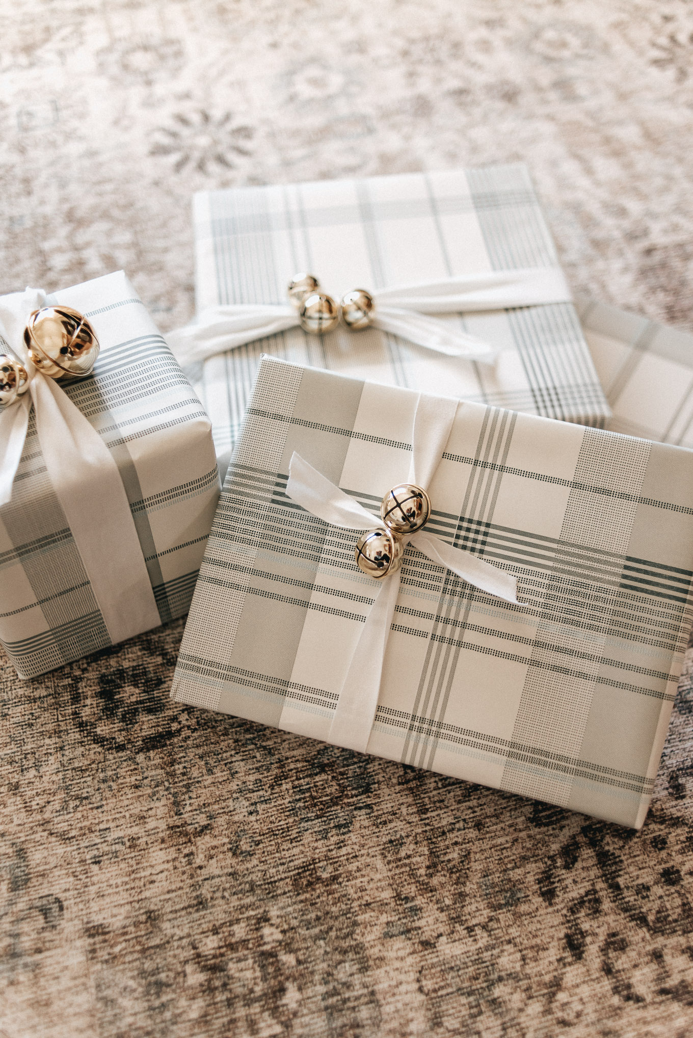 Plaid Wrapping Paper, Christmas Gift Wrapping | Louella Reese