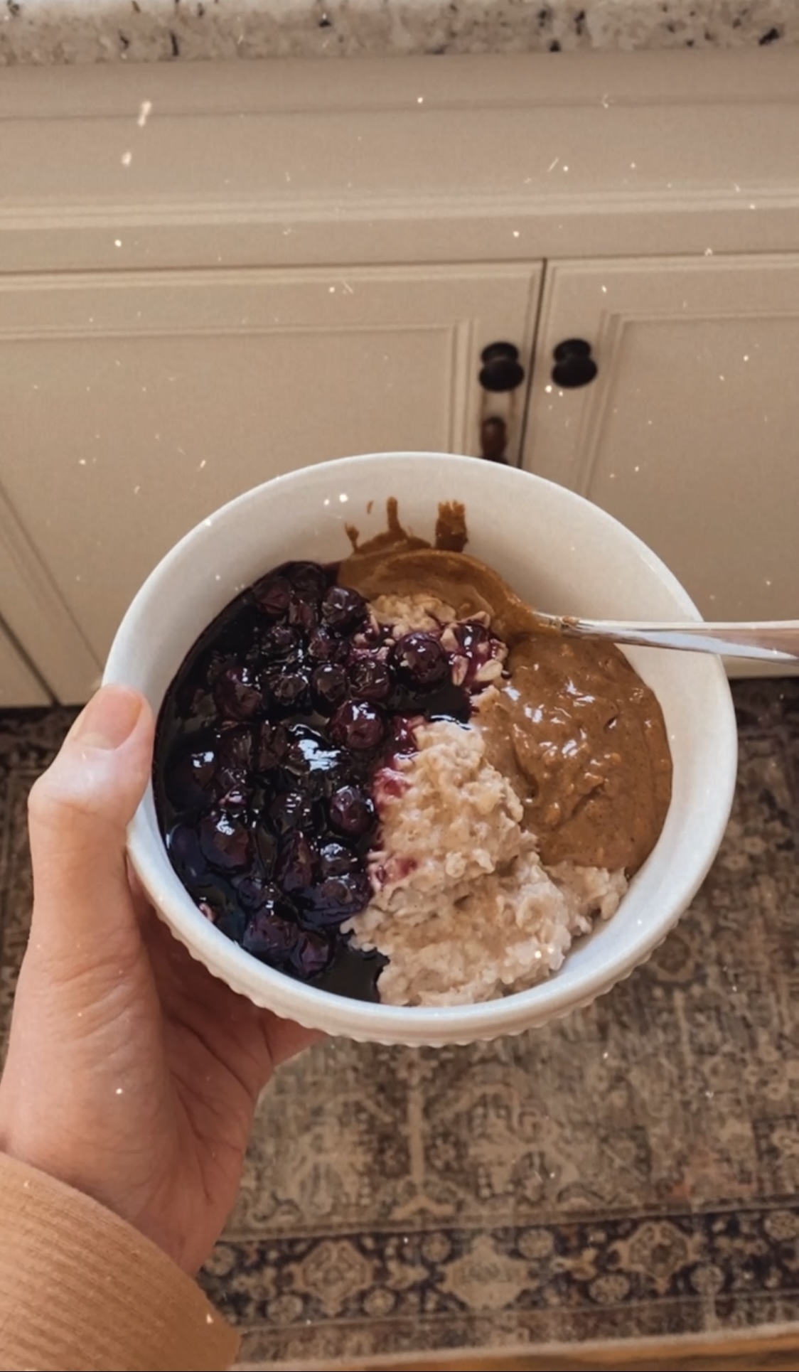 Ultimate Oatmeal Bowl with Warm Berry Sauce & Almond Butter | lifestyle | Louella Reese